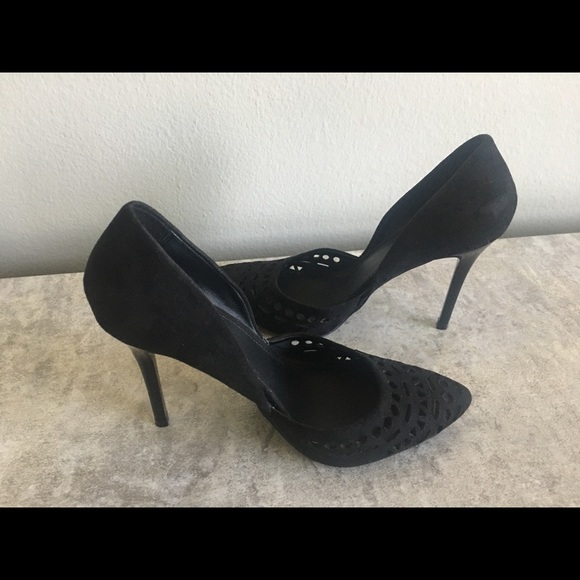 Black heels - Picture 4 of 5